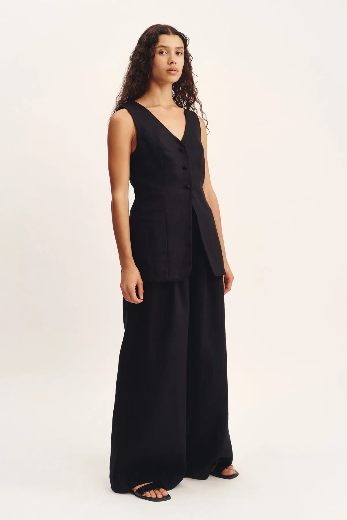LORENZO TAILORED VEST - BLACK